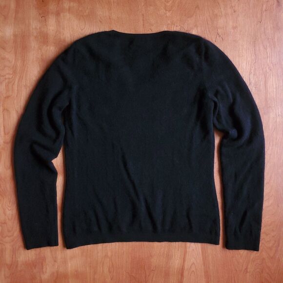 Prive Cashmere Sweater Size M Black V Neck Pullover 35" Bust Quiet Luxury Casual - Picture 4 of 8
